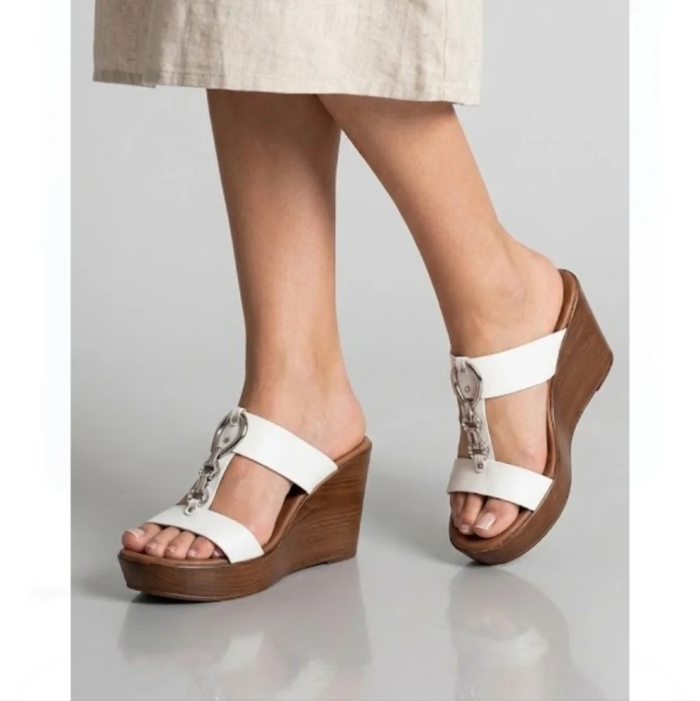 Contessa Wedge Sandals made in Italy Size 6M